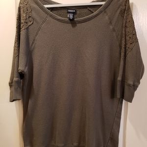 Torrid size 0 forest green top.